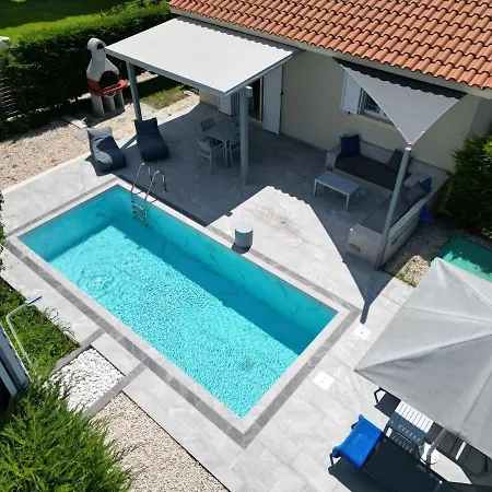 Holiday home Cypress Garden *