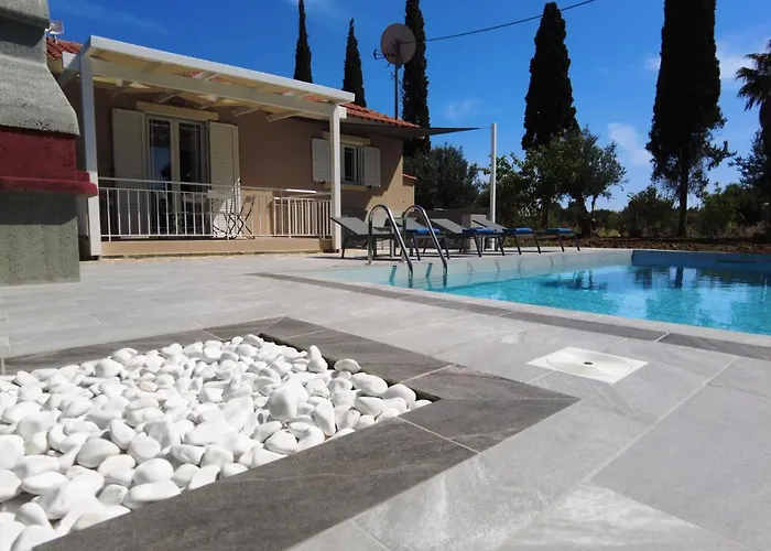 Cypress Garden Holiday home Svoronata