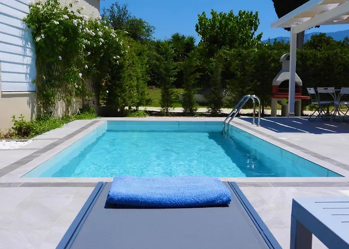 Cypress Garden Holiday home Svoronata