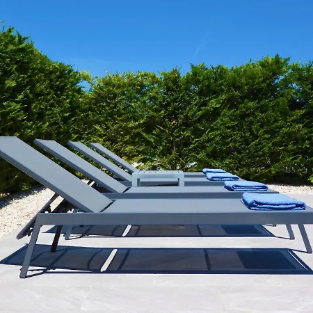 Cypress Garden 別荘 スヴォロナータ