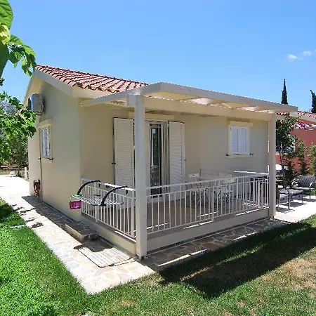 بيت للعطل Cypress Garden *