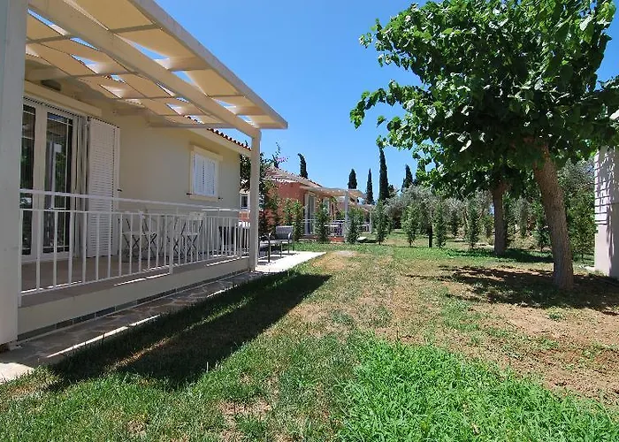 Holiday home Cypress Garden *