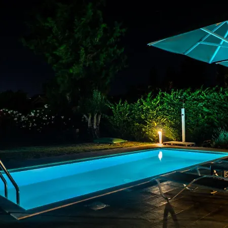 Cypress Garden Tatil Evi