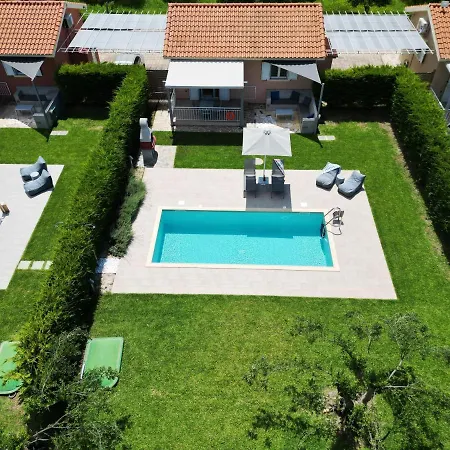 Tatil Evi Cypress Garden *
