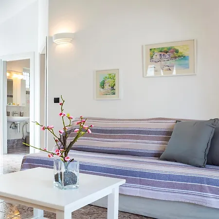 Tatil Evi Cypress Garden *